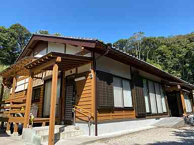 いぶし瓦葺き屋根・外壁塗装工事